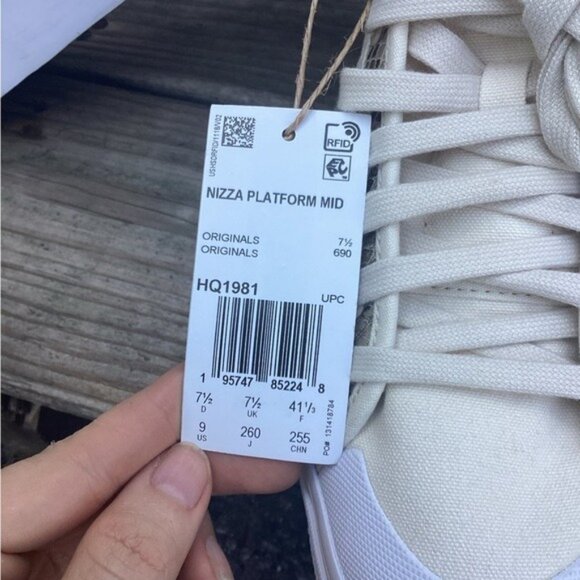 Acubi mermaidcore fairycore ADIDAS Mid boots Damskie HQ1981 sz 8 - Picture 3 of 8